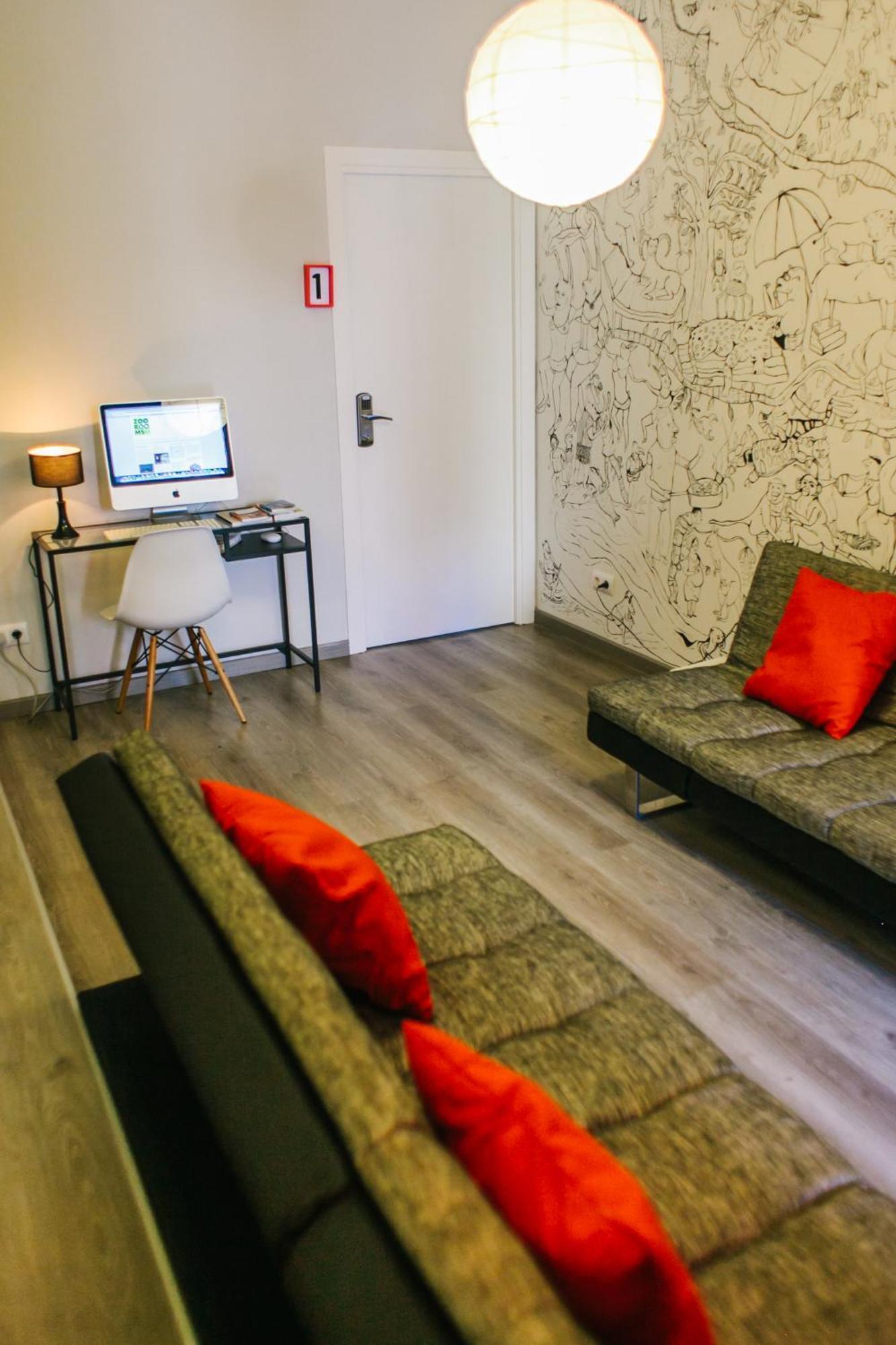 Zoorooms Boutique Guesthouse Barcelona Exterior photo