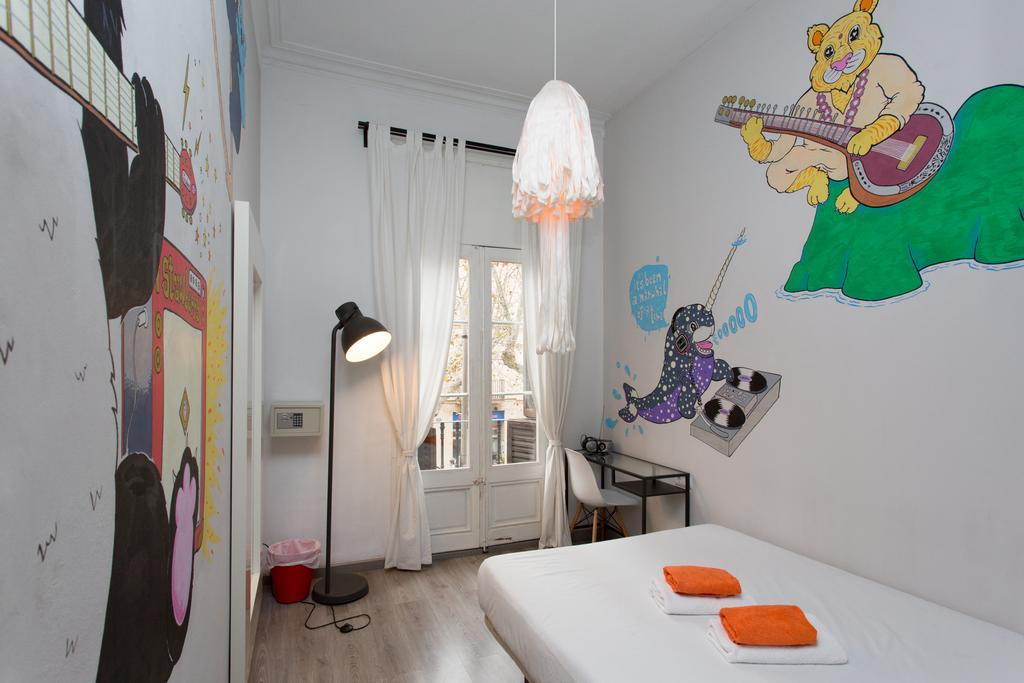 Zoorooms Boutique Guesthouse Barcelona Exterior photo